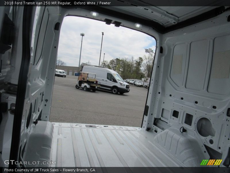 Oxford White / Pewter 2018 Ford Transit Van 250 MR Regular
