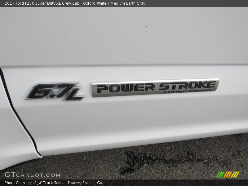  2017 F250 Super Duty XL Crew Cab Logo