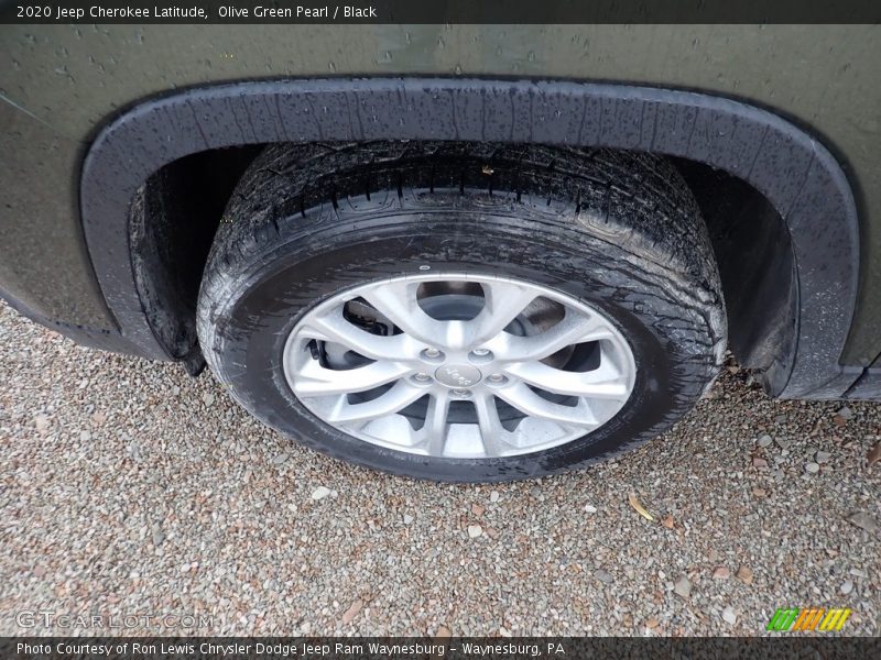 Olive Green Pearl / Black 2020 Jeep Cherokee Latitude