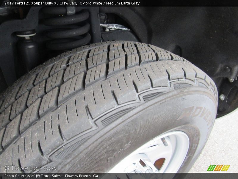 Oxford White / Medium Earth Gray 2017 Ford F250 Super Duty XL Crew Cab