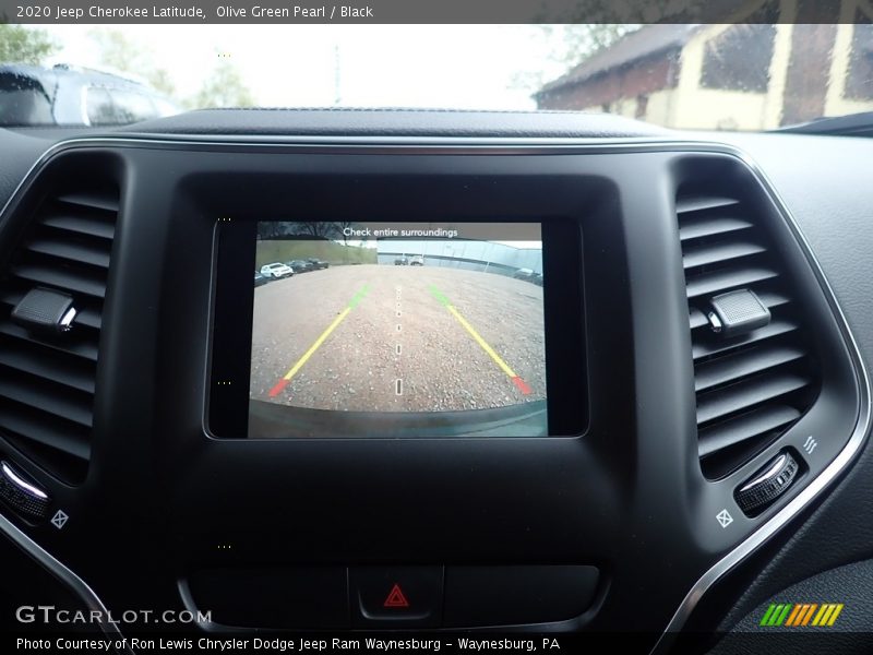 Olive Green Pearl / Black 2020 Jeep Cherokee Latitude