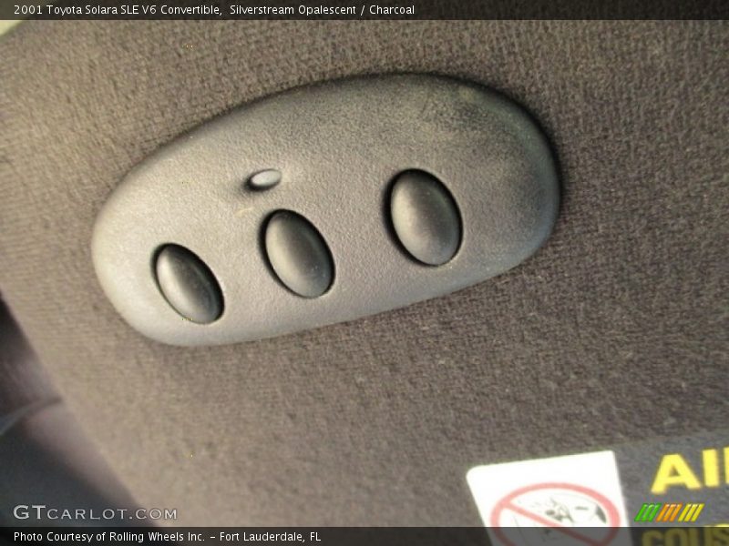 Silverstream Opalescent / Charcoal 2001 Toyota Solara SLE V6 Convertible