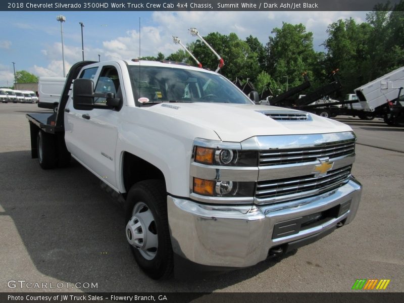 Front 3/4 View of 2018 Silverado 3500HD Work Truck Crew Cab 4x4 Chassis