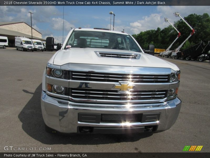 Summit White / Dark Ash/Jet Black 2018 Chevrolet Silverado 3500HD Work Truck Crew Cab 4x4 Chassis