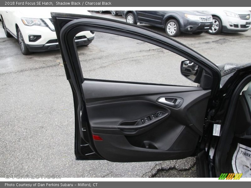 Shadow Black / Charcoal Black 2018 Ford Focus SE Hatch