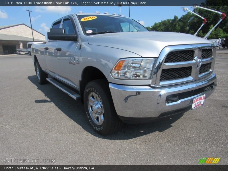  2016 3500 Tradesman Crew Cab 4x4 Bright Silver Metallic
