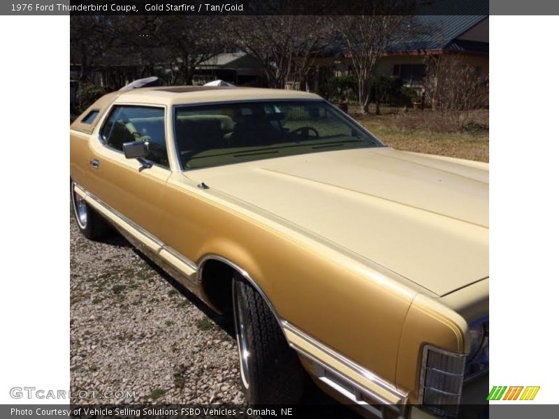 Front 3/4 View of 1976 Thunderbird Coupe