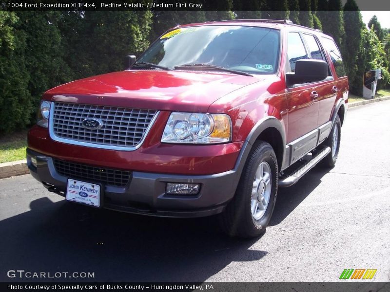 Redfire Metallic / Medium Flint Gray 2004 Ford Expedition XLT 4x4