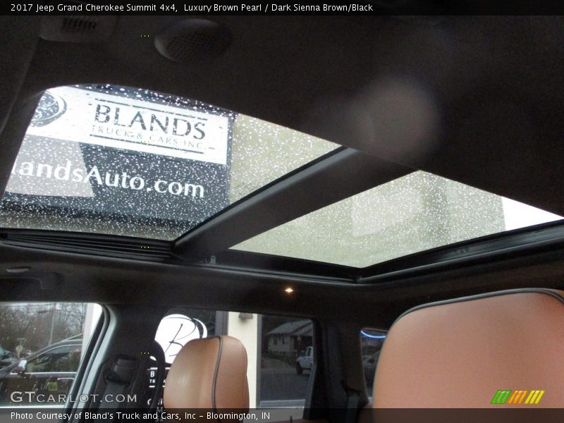 Luxury Brown Pearl / Dark Sienna Brown/Black 2017 Jeep Grand Cherokee Summit 4x4