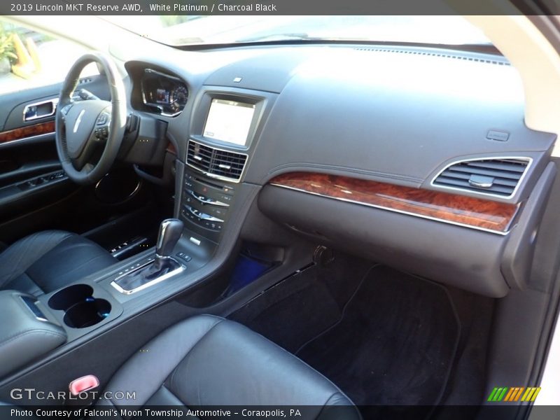 White Platinum / Charcoal Black 2019 Lincoln MKT Reserve AWD