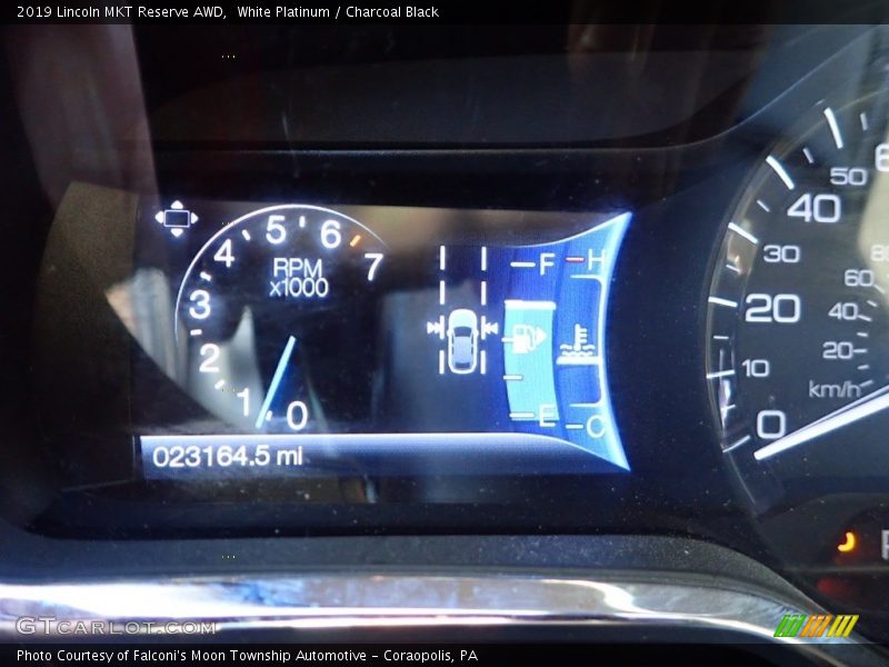 White Platinum / Charcoal Black 2019 Lincoln MKT Reserve AWD