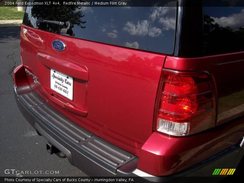 Redfire Metallic / Medium Flint Gray 2004 Ford Expedition XLT 4x4