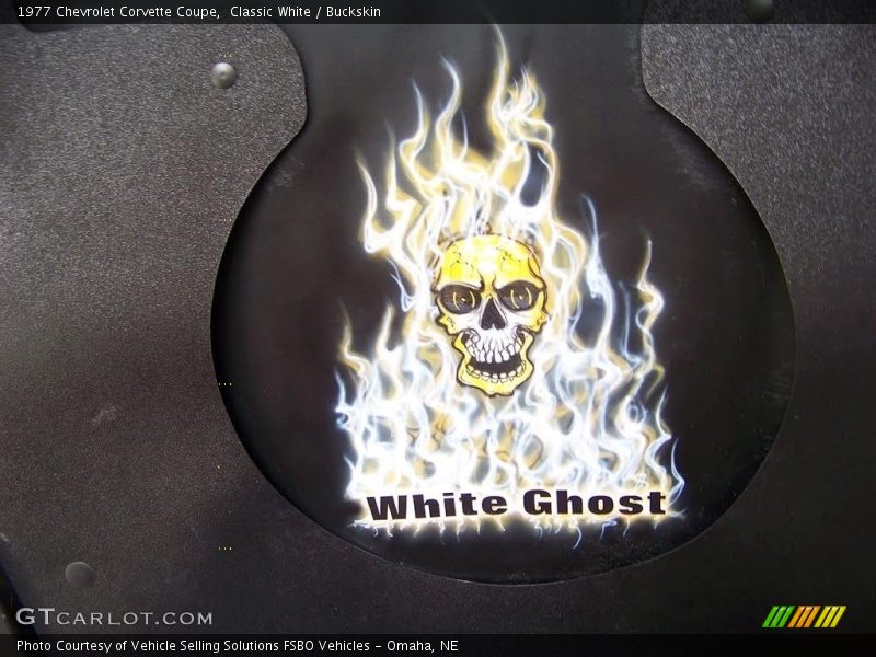 Classic White / Buckskin 1977 Chevrolet Corvette Coupe