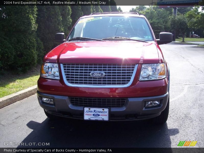 Redfire Metallic / Medium Flint Gray 2004 Ford Expedition XLT 4x4