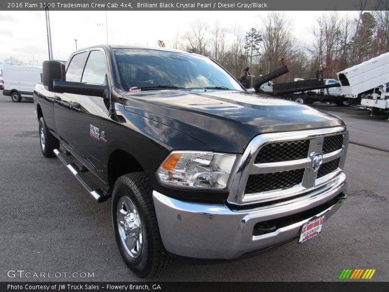 Front 3/4 View of 2016 3500 Tradesman Crew Cab 4x4
