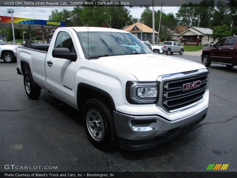 Front 3/4 View of 2018 Sierra 1500 Regular Cab