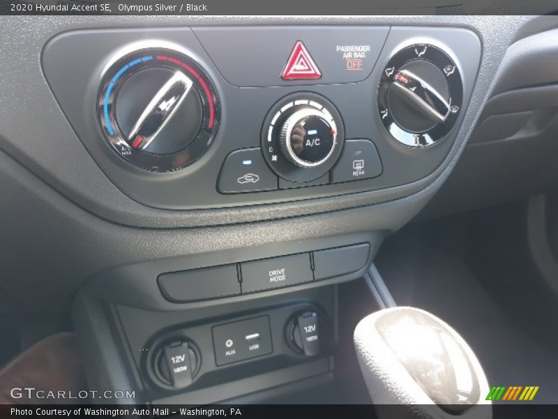 Olympus Silver / Black 2020 Hyundai Accent SE