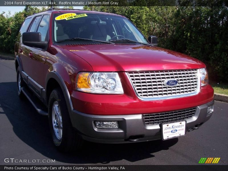 Redfire Metallic / Medium Flint Gray 2004 Ford Expedition XLT 4x4