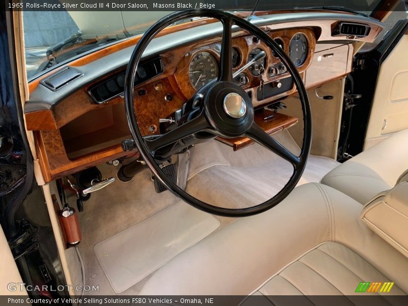  1965 Silver Cloud III 4 Door Saloon Beige Interior