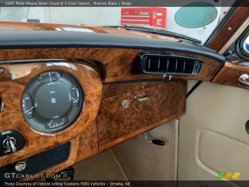 Dashboard of 1965 Silver Cloud III 4 Door Saloon