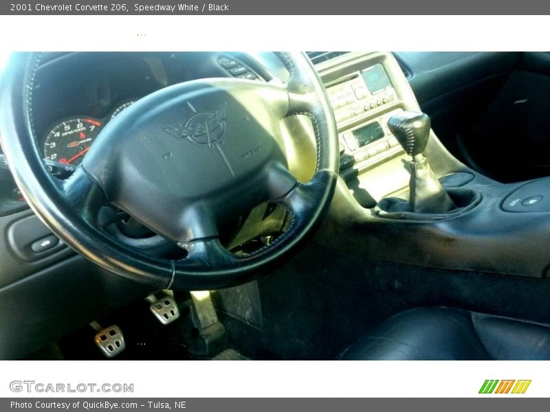Speedway White / Black 2001 Chevrolet Corvette Z06