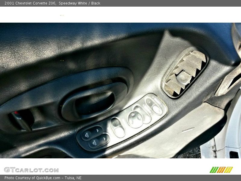 Speedway White / Black 2001 Chevrolet Corvette Z06