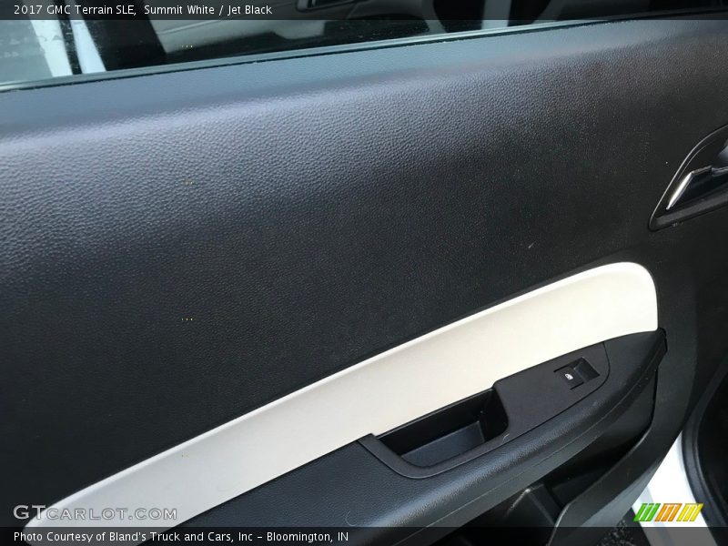 Summit White / Jet Black 2017 GMC Terrain SLE
