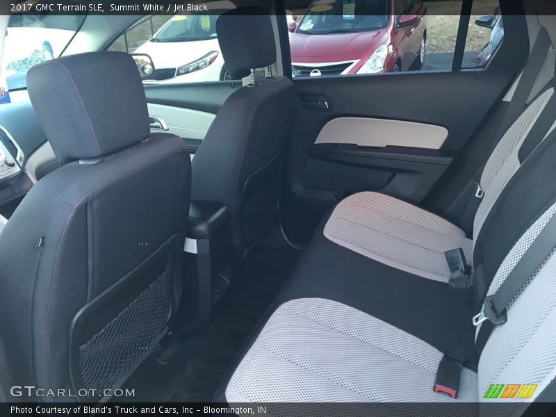 Summit White / Jet Black 2017 GMC Terrain SLE