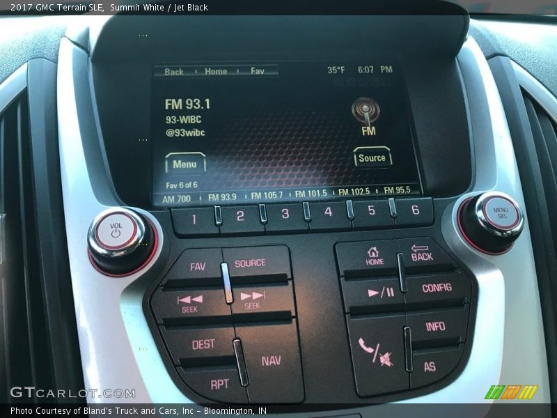 Summit White / Jet Black 2017 GMC Terrain SLE