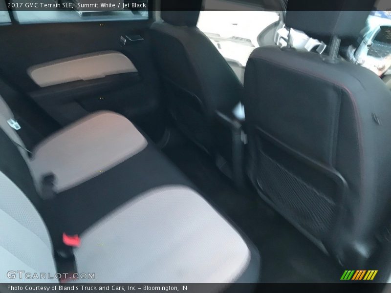 Summit White / Jet Black 2017 GMC Terrain SLE