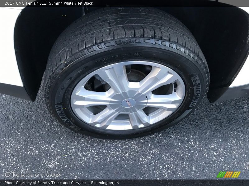 Summit White / Jet Black 2017 GMC Terrain SLE
