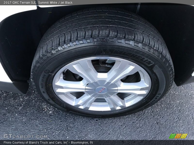 Summit White / Jet Black 2017 GMC Terrain SLE