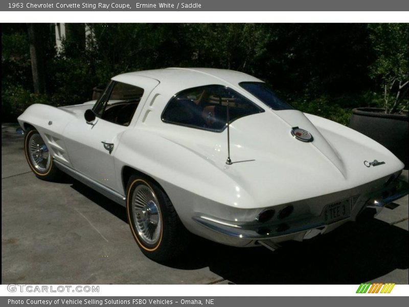 Ermine White / Saddle 1963 Chevrolet Corvette Sting Ray Coupe