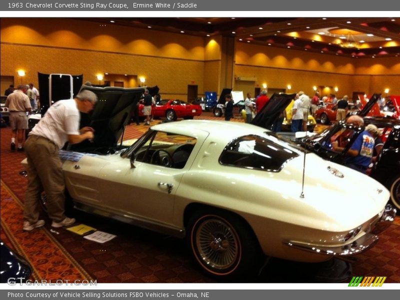 Ermine White / Saddle 1963 Chevrolet Corvette Sting Ray Coupe