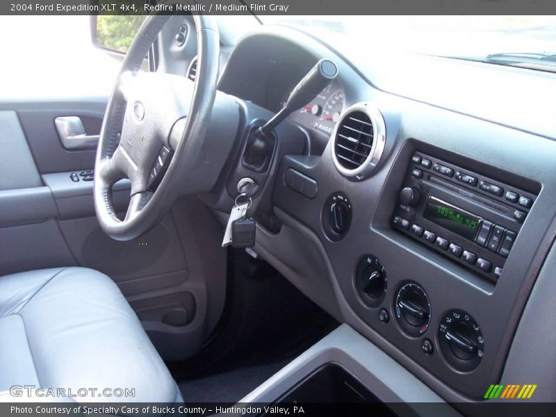 Redfire Metallic / Medium Flint Gray 2004 Ford Expedition XLT 4x4