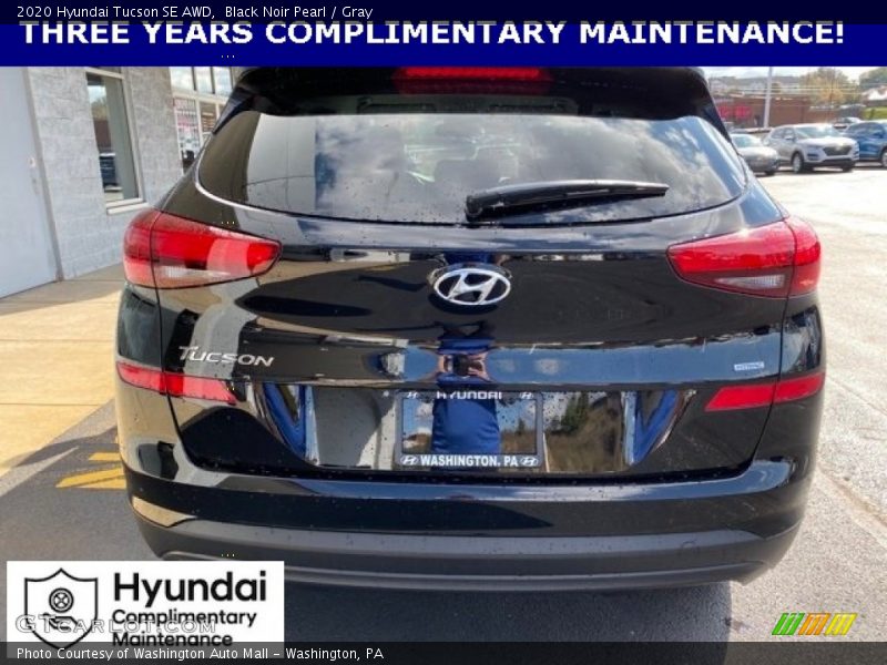 Black Noir Pearl / Gray 2020 Hyundai Tucson SE AWD