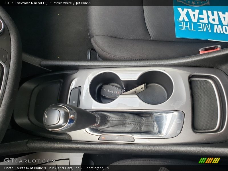 Summit White / Jet Black 2017 Chevrolet Malibu LS