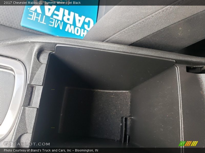 Summit White / Jet Black 2017 Chevrolet Malibu LS