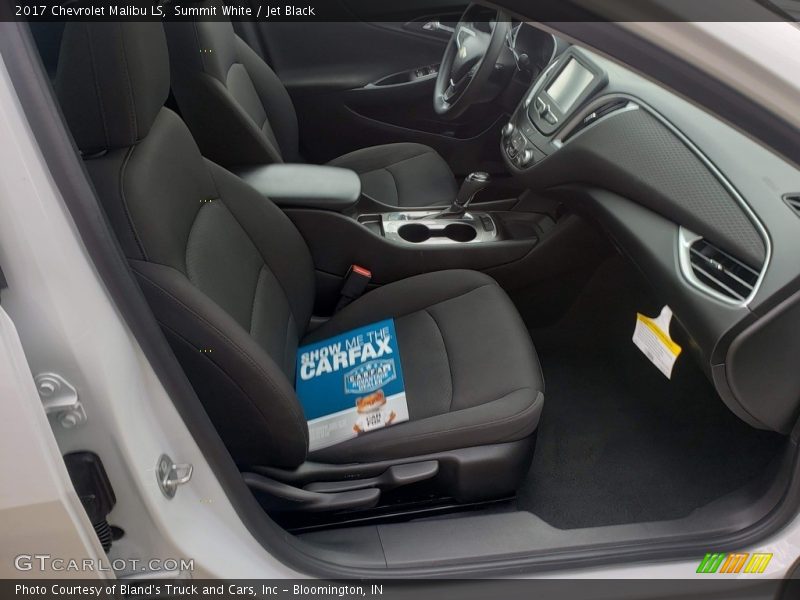 Summit White / Jet Black 2017 Chevrolet Malibu LS