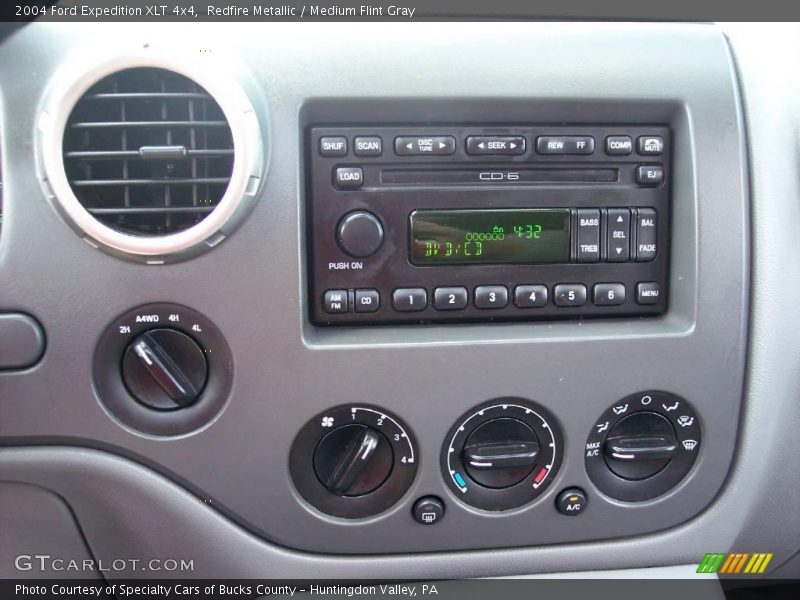 Redfire Metallic / Medium Flint Gray 2004 Ford Expedition XLT 4x4