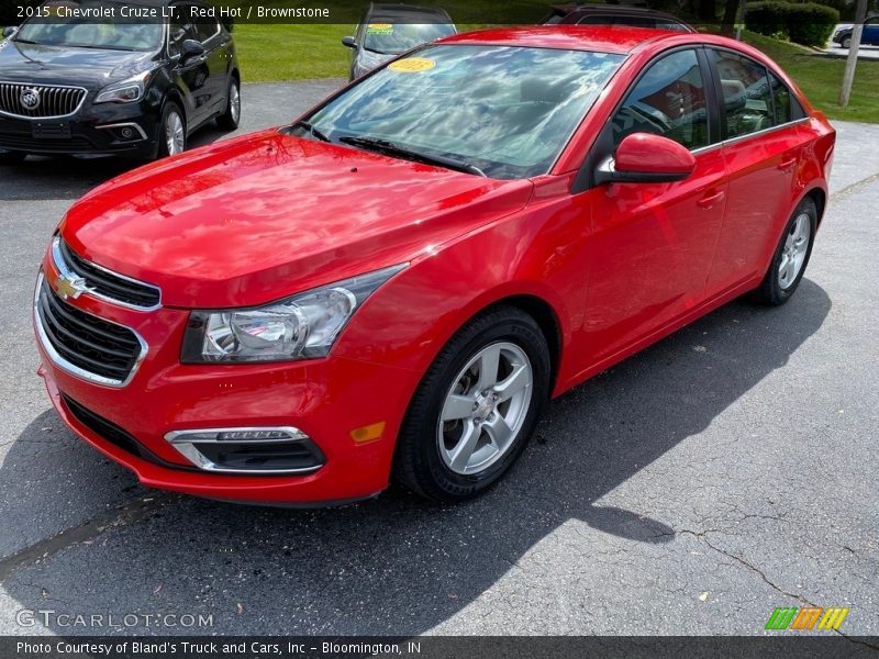 Red Hot / Brownstone 2015 Chevrolet Cruze LT