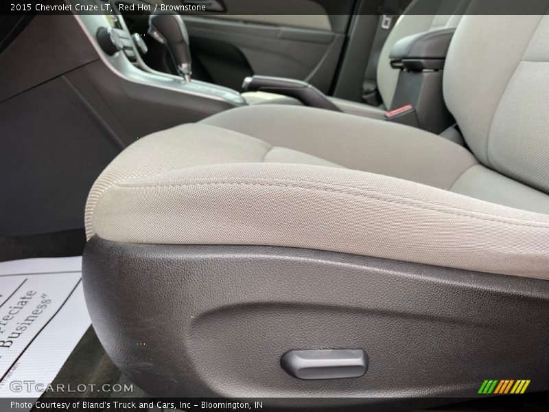 Red Hot / Brownstone 2015 Chevrolet Cruze LT
