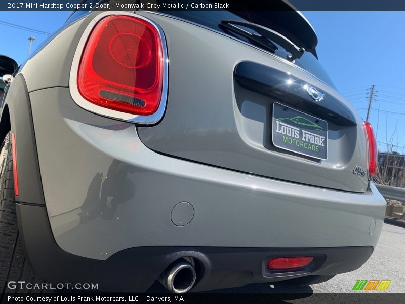 Moonwalk Grey Metallic / Carbon Black 2017 Mini Hardtop Cooper 2 Door