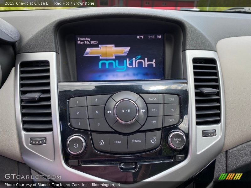 Red Hot / Brownstone 2015 Chevrolet Cruze LT