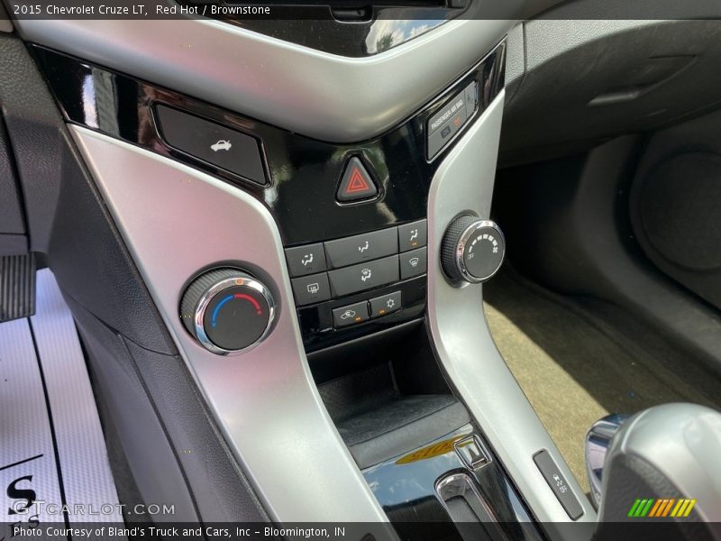 Red Hot / Brownstone 2015 Chevrolet Cruze LT