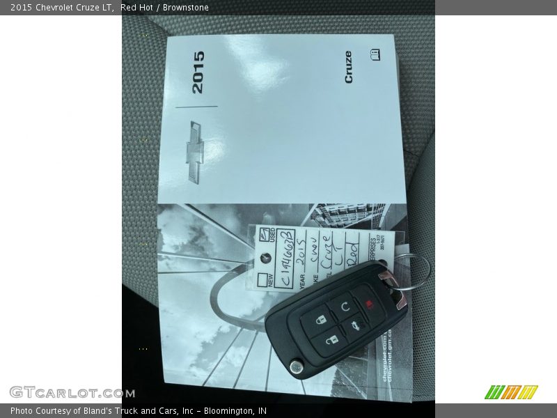 Red Hot / Brownstone 2015 Chevrolet Cruze LT