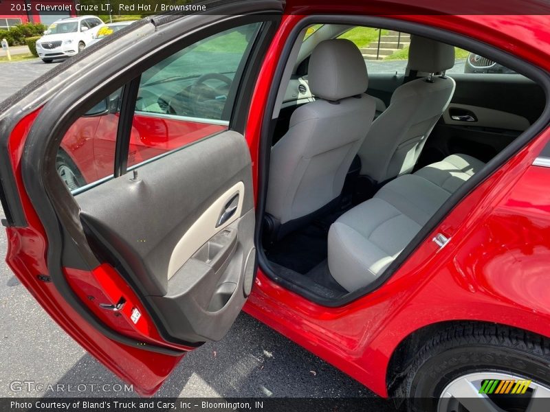 Red Hot / Brownstone 2015 Chevrolet Cruze LT