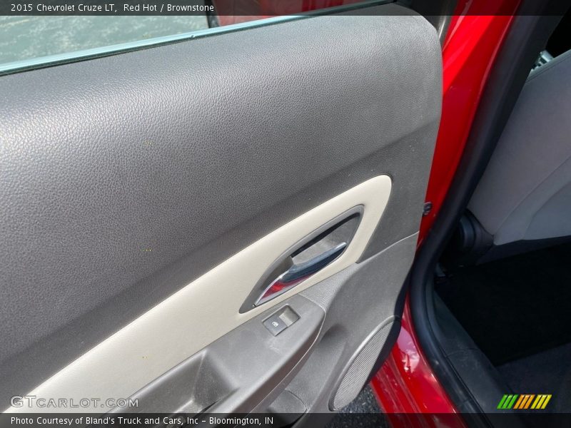 Red Hot / Brownstone 2015 Chevrolet Cruze LT