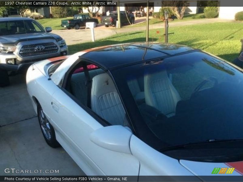 Arctic White / Arctic White 1997 Chevrolet Camaro Z28 Coupe