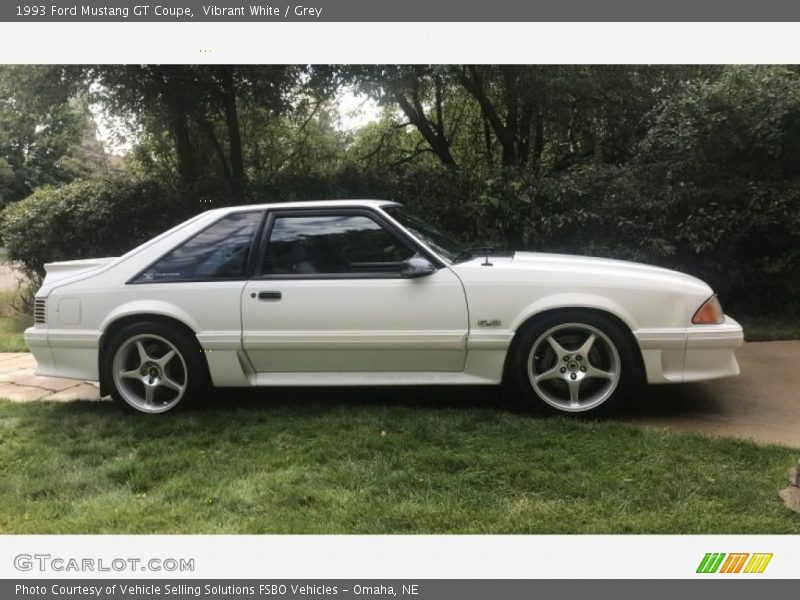 Vibrant White / Grey 1993 Ford Mustang GT Coupe